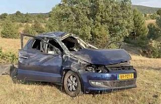 Kastamonu’da otomobil şarampole yuvarlandı: 1...