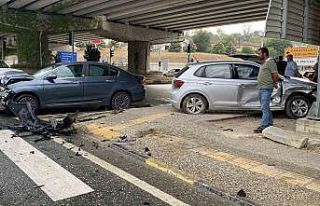Kastamonu’da üç araç birbirine girdi: 5 yaralı