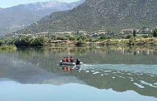 Kelkit Çayı’nda kaybolan genç kızı arama çalışmaları...