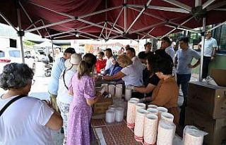 Kemer Belediyesi’nden aşure ikramı