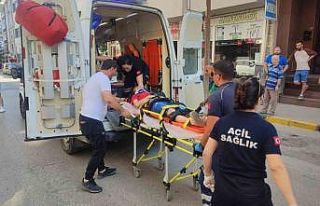 Keşan’da motosiklet yayaya çarptı, 2 kişi yaralandı