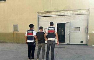 Kesinleşmiş hapis cezasıyla aranan 2 şahıs yakalandı