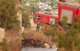 Kilis İtfaiyesinden Hatay’daki yangın söndürme...