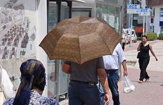 Kırşehir’de sıcak hava etkili oluyor, vatandaşlar...