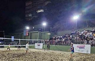 Kıyasıya geçen plaj voleybolu turnuvası sona erdi