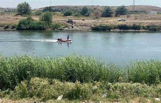 Kızılırmak’a giren genç kayboldu