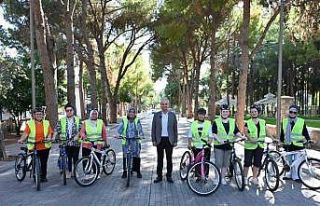 Kocagöz’den bisiklet eğitiminde kadınlara destek