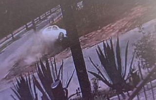 Kontrolden çıkan otomobil takla atarak savruldu:...