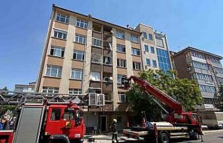 Konya’da apartmanda yangın paniği: 5 kişi dumandan...