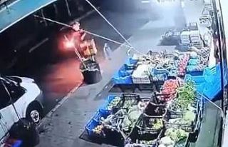 Küçükçekmece’de markete molotoflu saldırı