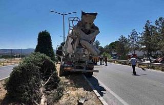 Kütahya’da mikser tıra çarptı: 1 yaralı