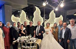 Liseli sınıf arkadaşları 34 yıl sonra karşılaştı,...