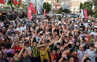 Mahallelerde eğlence "Sahne Kepez" ile...