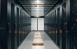 Maliyet avantajı ve donanım kontrolü kiralık sunucularda...