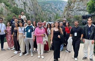 Manisalı gençler ‘Yeşil Adımlar Projesi’ ile...