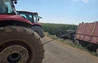 Mardin’de traktör mısır tarlasına devrildi