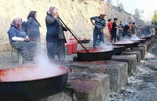 Melikgazi’de salçalar kaynamaya başlıyor