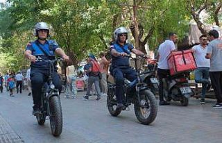 Odunpazarı Belediyesi zabıta ekiplerine 7 elektrikli...