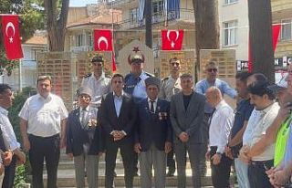 Önce şehitlik ardından şehit ailesi ziyaret edildi