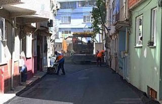 Osmangazi’nin yollarında yoğun asfalt mesaisi