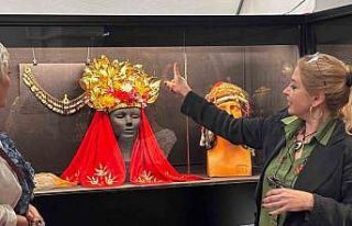 Osmanlı halk giysileri Çeşme Kalesi’nde sergilenecek