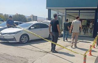 Oto galeriye silahlı saldırı: 1 yaralı