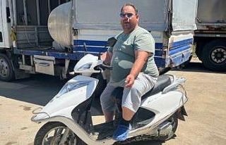 Otomobil ile çarpışan motosiklet sürücüsü hayatını...