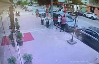 Otomobille motosiklet çarpıştı: 1 yaralı