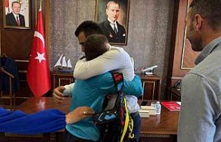 Özel sporcu minik Miraç, Rize’ye Türkiye 3.’lüğü...