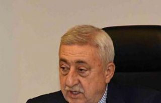 Palandöken: "Demokrasiye sahip çıkan milletimize...