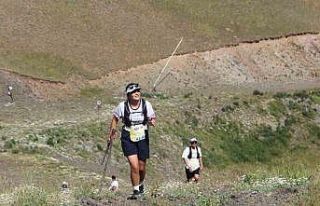 Palandöken’in zirvesine zorlu koşu