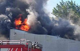 Pendik’te atık su arıtma tesisinde yangın çıktı....