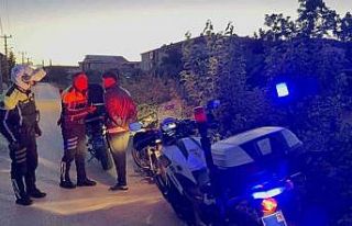 Polisten kaçan sürücüye: "Kaçarsan sonuçlarına...