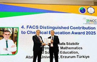 Prof. Dr. Sözbilir’e uluslararası kimya eğitim...