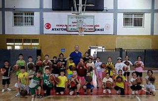 Sakarya’da çocuklar sporun her dalında dolu dolu...