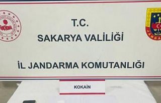 Sakarya’da uyuşturucu operasyonu: 3 gözaltı