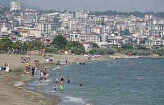 Samsun’da dalga yüksekliği 1 metreye yaklaşınca...