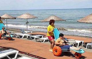 Samsun’da ’Engelsiz Plaj’ ve ’Engelsiz Kafe’...