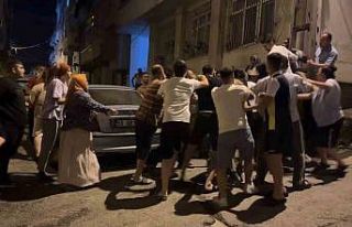 Samsun’da sokak ortasında park yeri kavgası: Tekme...