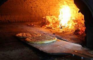 Sıcaklar bunalanlar kapalı alanlara kaçarken onlar...