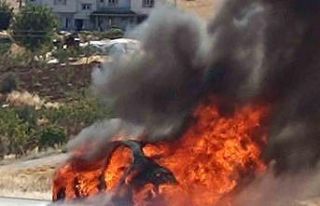 Siirt’te seyir halindeki araç kül oldu