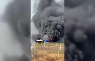 Silivri’de konteynerde çıkan yangın tarlaya sıçradı
