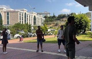 Sınavı dakikalarla kaçırdılar, tabelayı göremedikleri...