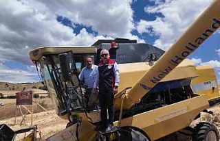 Sivas’ta ilk hububat hasadı Vali Yılmaz Şimşek...