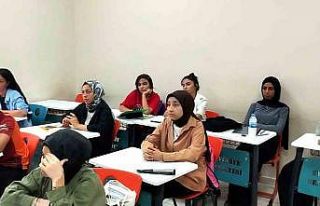 Süleymanşah Gençlik Merkezinde yaz dersleri başladı