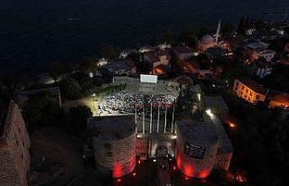 Tarihi kalede film gecesi