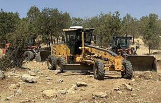 Terörden boşalan köylere 45 kilometrelik yol yapılıyor