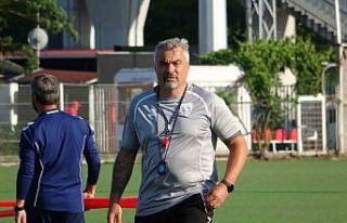 Thomas Reis: "Her kulvarda savaşmak için dört...