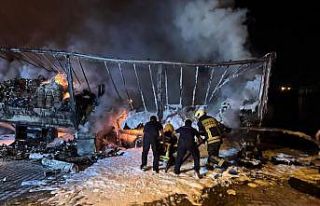 Tır dorsesinde yangın