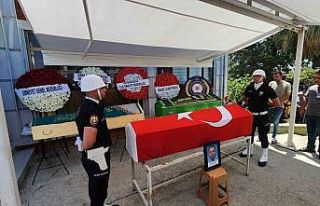 Trafik kazasında hayatını kaybeden polis ve ailesi...